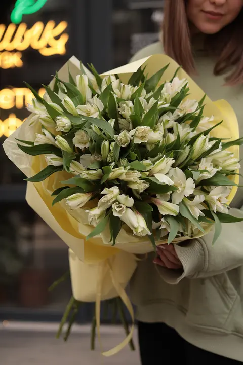 Монобукет из Альстромерии