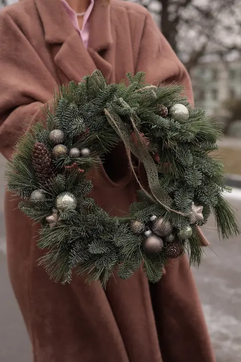 Рождественский настенный венок №20