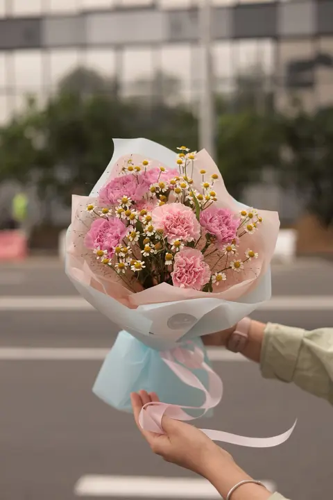 Дуо букет из Гвоздики и Ромашек