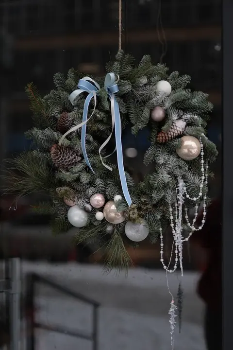 Рождественский настенный венок №2