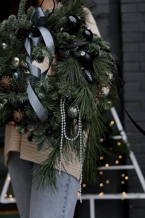 Рождественский настенный венок №4