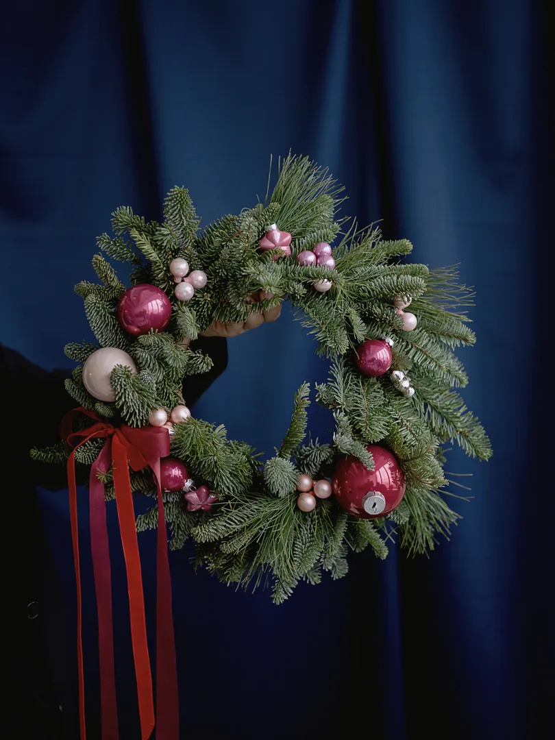 Рождественский настенный венок №10