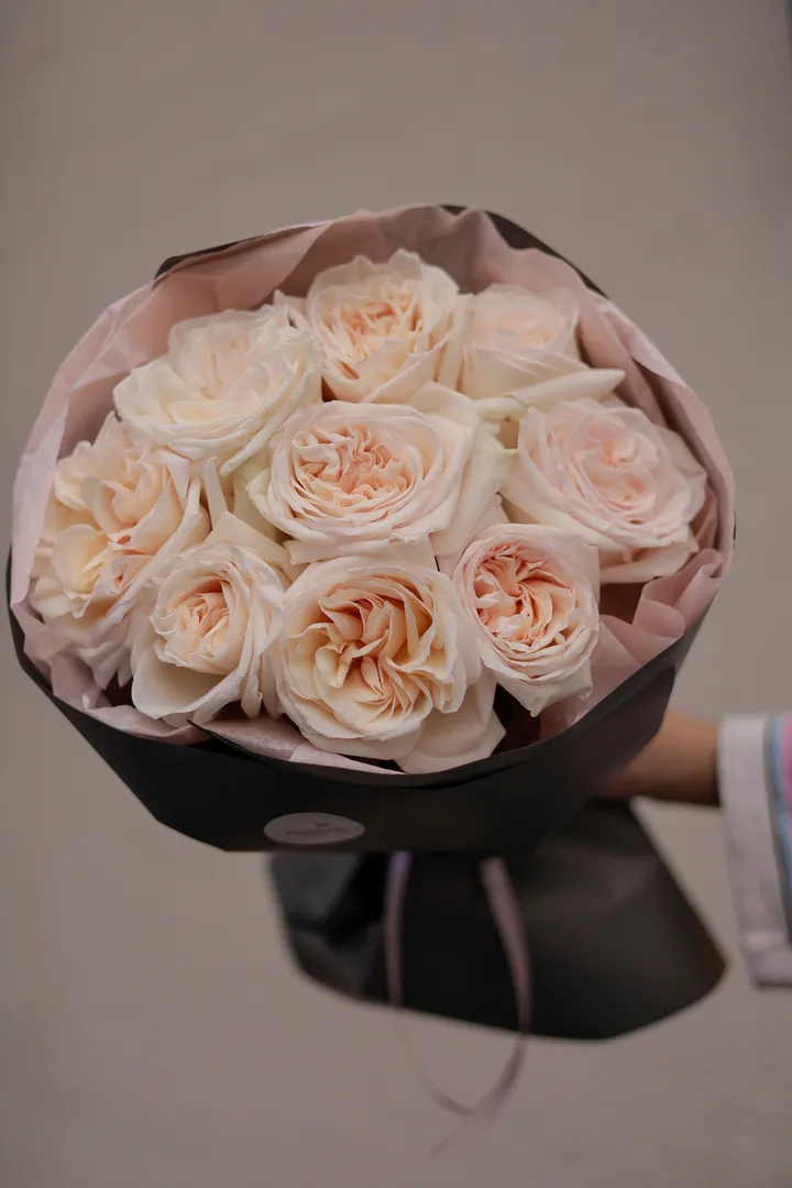 Монобукет из Роз Вайт Охара