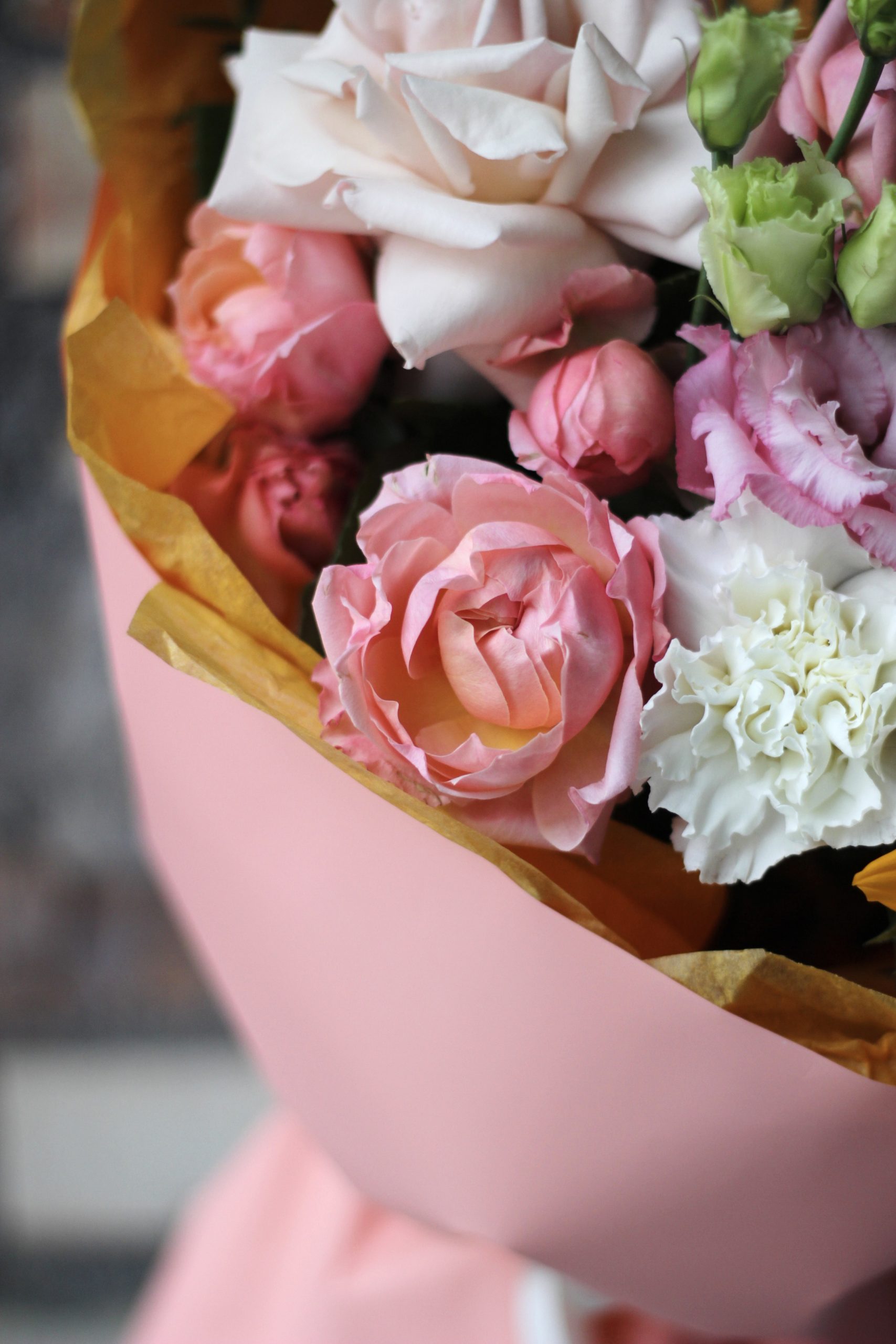 Букет цветов из кустовых роз №118